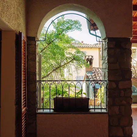 Casa de hóspedes La Casa Del Ginkgo 3*